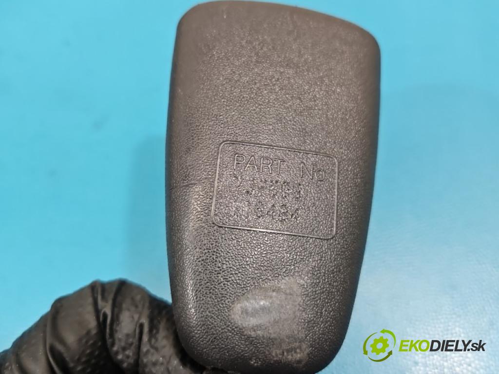 Volvo V50 1.6 hdi 109 HP manual 80 kW 1560 cm3 5- pas bezpečnosť: predné ľavý