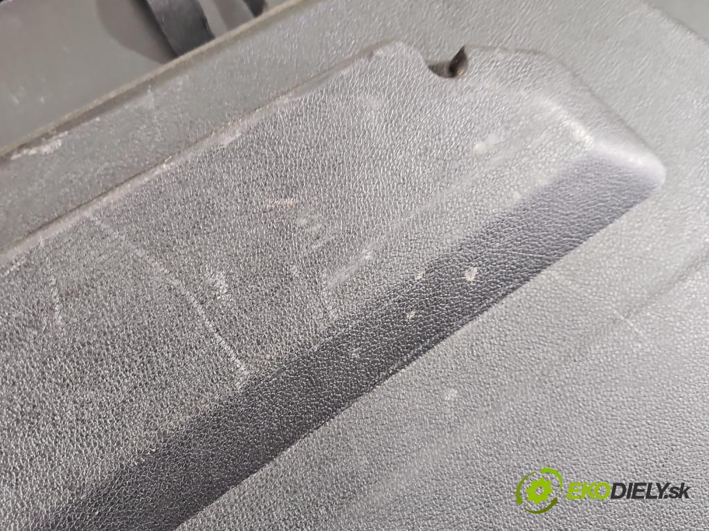 Toyota Proace City 1.2 12V 110 HP manual 81 kW 1199 cm3 5- Čalounictví: kufra: ľavé 98169205ZD