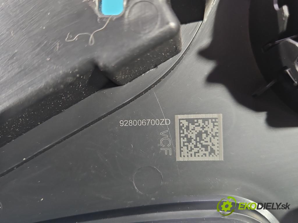 Toyota Proace City 1.2 12V 110 hp manual 81 kW 1199 cm3 5- kryt plastová 9825345280