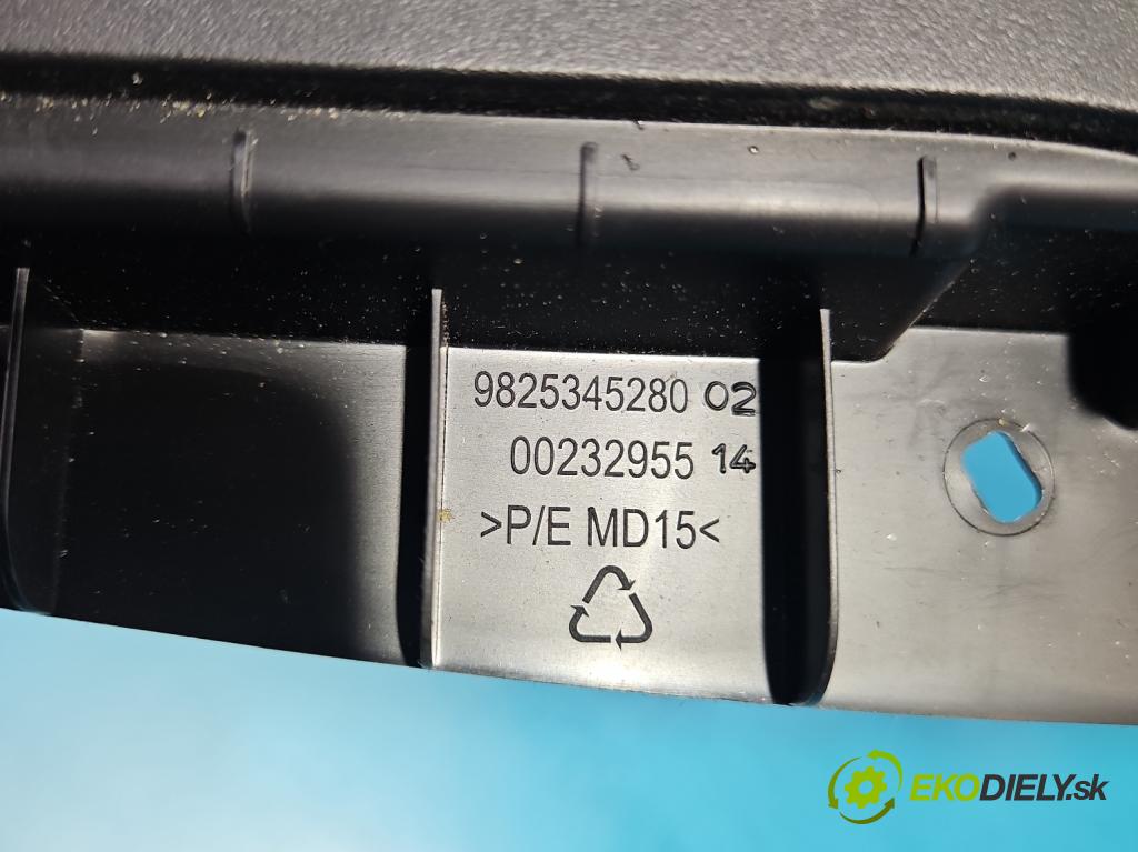 Toyota Proace City 1.2 12V 110 hp manual 81 kW 1199 cm3 5- kryt plastová 9825345280