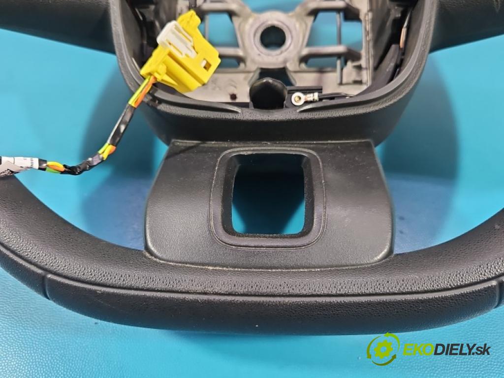 Toyota Proace City 1.2 110 hp manual 81 kW 1199 cm3 5- volant 98210208ZD (Volant)
