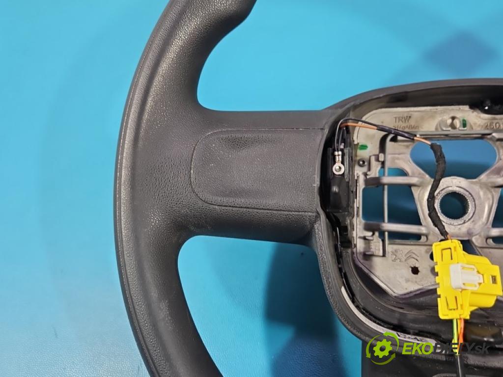 Toyota Proace City 1.2 110 hp manual 81 kW 1199 cm3 5- volant 98210208ZD (Volant)