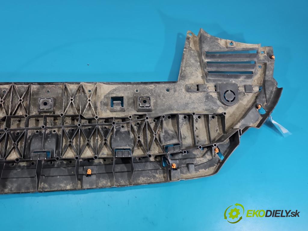 Toyota Proace City 1.2 12V 110 HP manual 81 kW 1199 cm3 5- kryt plast 9825323580
