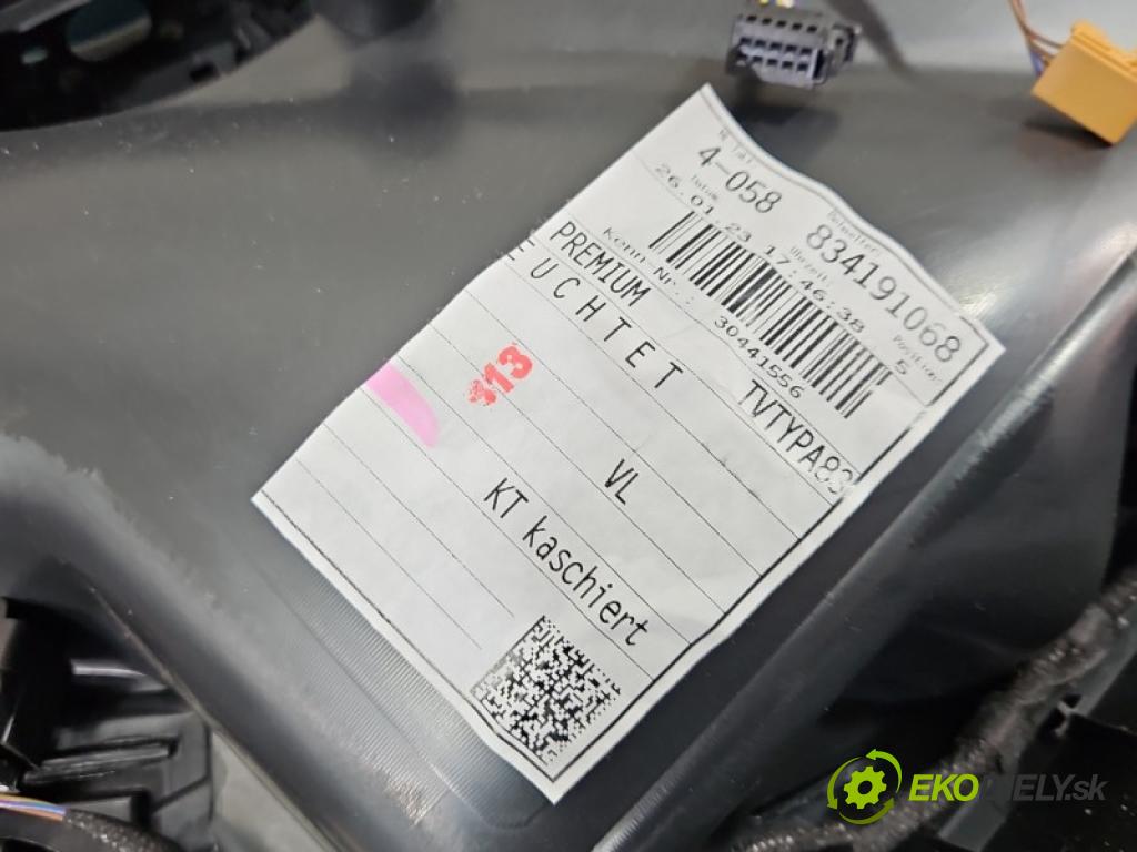 Audi A5 F5 2016-2024 2.0 TFSI 265KM automatic 195 kW 1984 cm3 4- Čalounictví: dvere predné ľavé 8W8867133