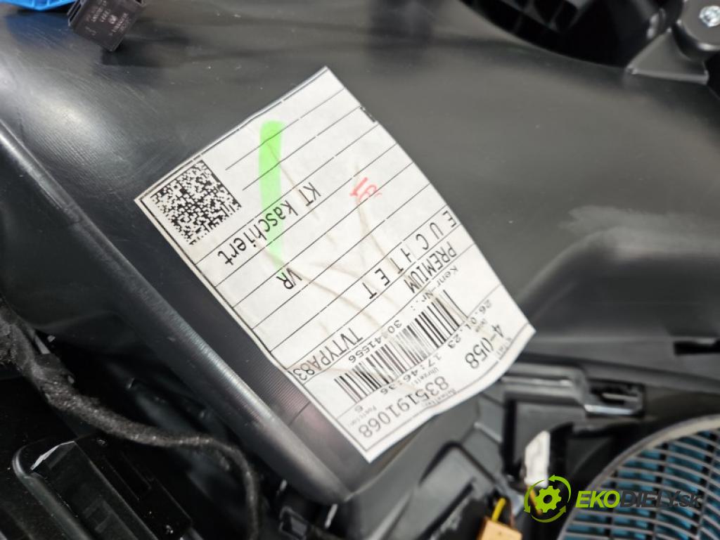 Audi A5 F5 2016-2024 2.0 TFSI 265KM automatic 195 kW 1984 cm3 4- Čalounictví: dvere predné pravé 8W8867134