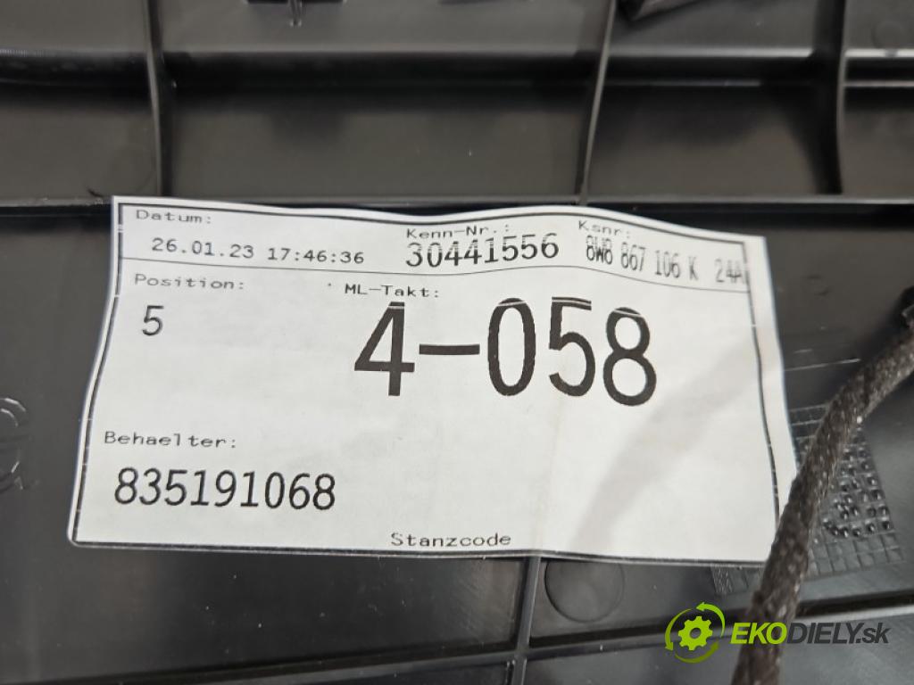 Audi A5 F5 2016-2024 2.0 TFSI 265KM automatic 195 kW 1984 cm3 4- Čalounictví: dvere predné pravé 8W8867134