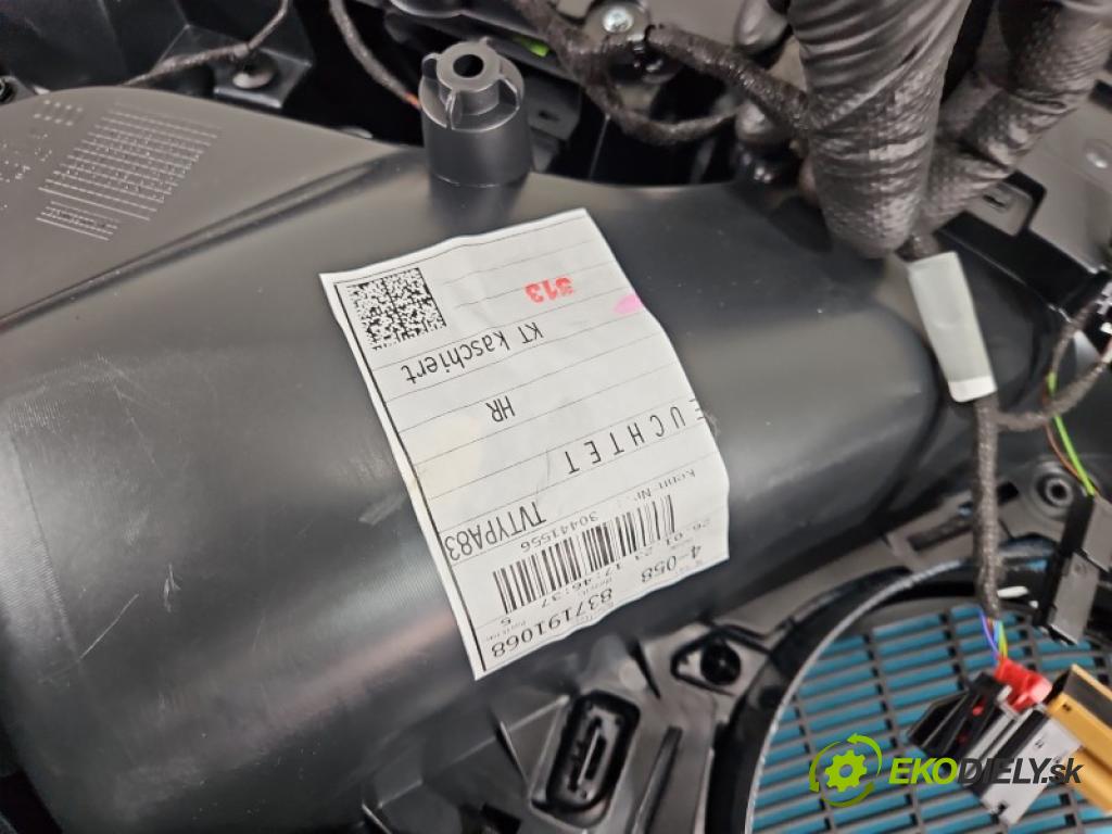 Audi A5 F5 2016-2024 2.0 TFSI 265KM automatic 195 kW 1984 cm3 4- Tapacír: dveře zadní pravé 8W8867488