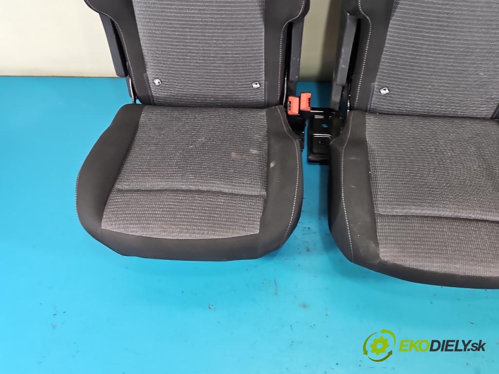Toyota Proace City 1.2 12V 110 hp manual 81 kW 1199 cm3 5- Pohovka: zadní  (Sedadlo)