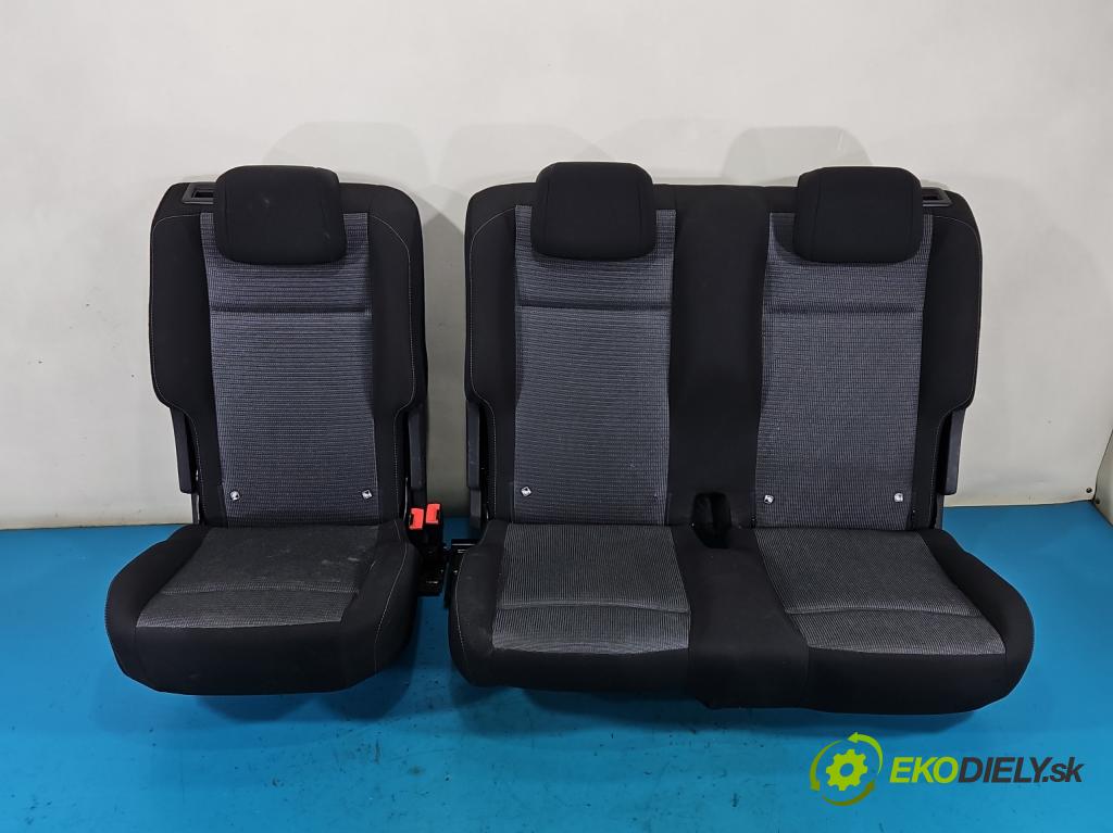 Toyota Proace City 1.2 12V 110 hp manual 81 kW 1199 cm3 5- Pohovka: zadní  (Sedadlo)