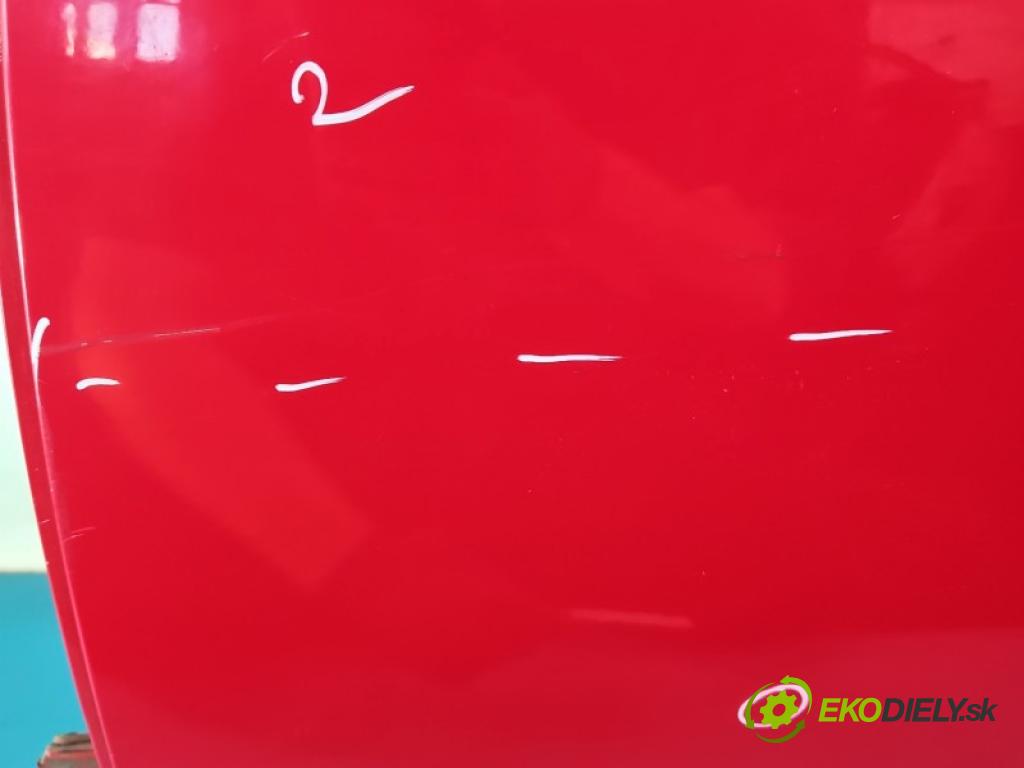 Peugeot 107 1.0 12V 68 HP manual 50 kW 998 cm3 5- dvere zadné ľavé  (Kľučka dverí ostatné)