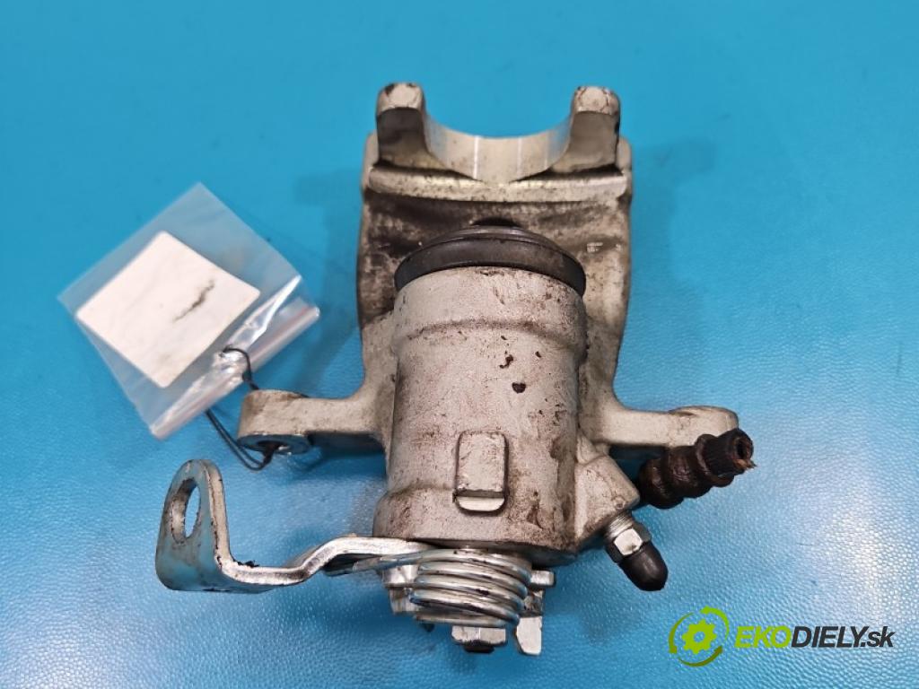 Opel Meriva A 2002-2010 1.3 cdti 75 HP manual 55 kW 1248 cm3 5- brzdič zadné pravý  (Kľučka dverí ostatné)