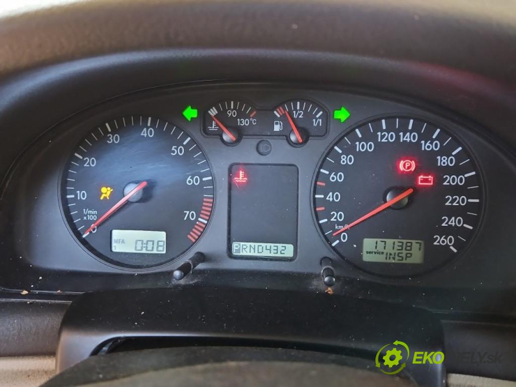 Vw Passat B5 1995-2005 2.8 V6 193 hp automatic 142 kW 2771 cm3 5- Přístrojová deska 3B1919880B (Přístrojová deska)