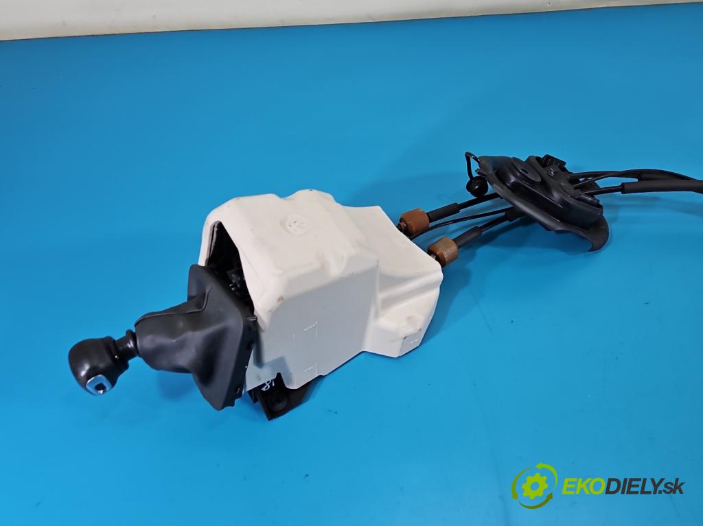 Peugeot Rifter 1.5 hdi 131 HP manual 96 kW 1499 cm3 5- Páka: Změny: stupeň,rýchlosť 9818989680 (Rýchlostná páka (kulisa))
