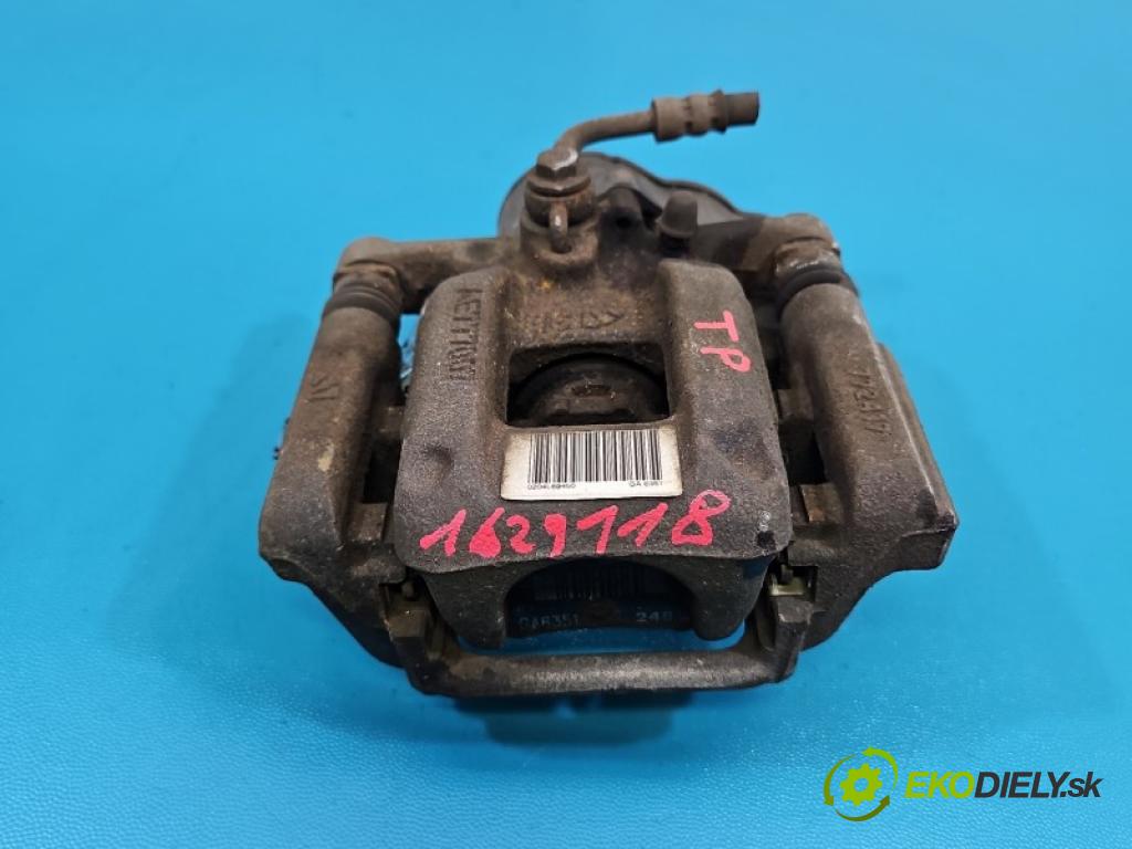Peugeot Rifter 1.5 hdi 131 hp manual 96 kW 1499 cm3 5- brzdič zadní pravý 0204L69450 (Klika dveří ostatní)