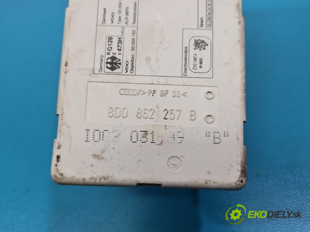 Audi A4 B5 1994-2001 1.9 tdi AHH 90 HP manual 66 kW 1896 cm3 4- Centrální: zámek: 8D0862257B