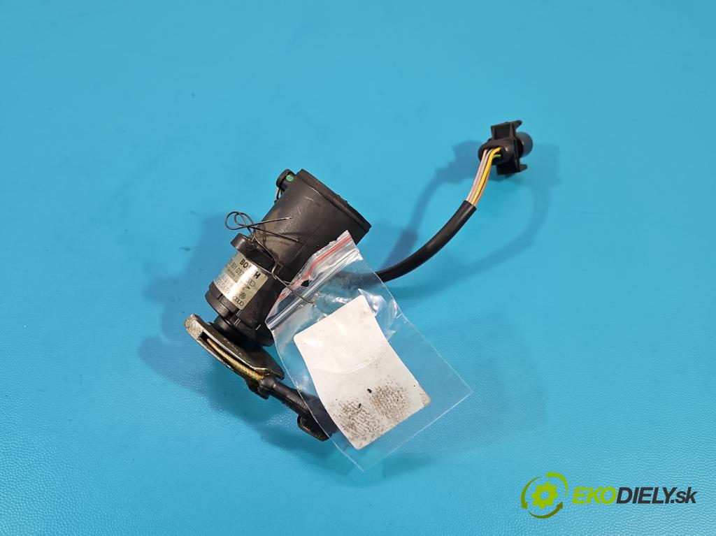 Vw Passat B4 1993-1997 1.9 tdi 90 hp manual 66 kW 1896 cm3 5- pedal plyn: potenciometr: 0205001037