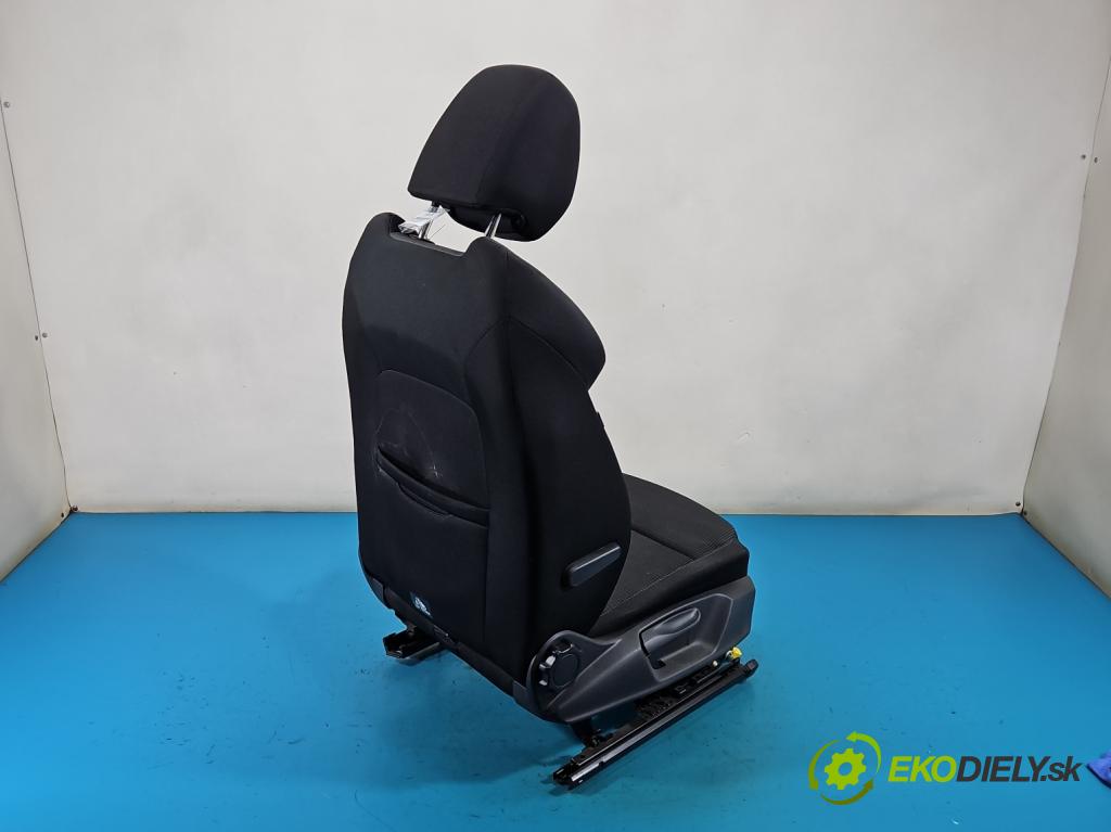 Skoda Octavia IV 2019- 2.0 tdi 150 HP manual 110 kW 1968 cm3 5- Sedačka pravý  (Sedadlo)
