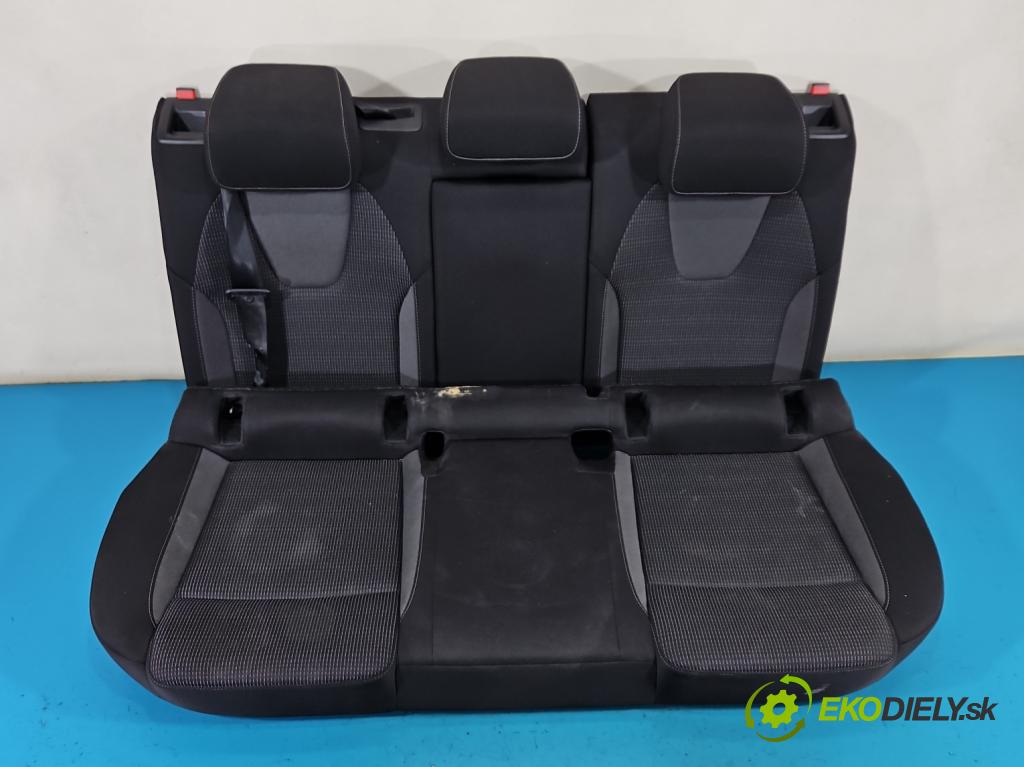 Skoda Octavia IV 2019- 2.0 tdi 150 hp manual 110 kW 1968 cm3 5- Pohovka: zadní  (Sedadlo)