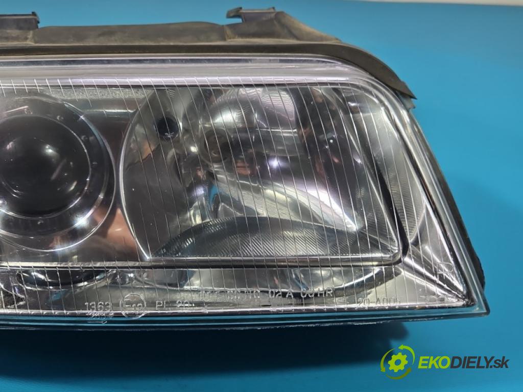 Audi A4 B5 1994-2001 1.9 tdi AHH 90 HP manual 66 kW 1896 cm3 4- Reflektor: pravý (Svetlo predné pravé)