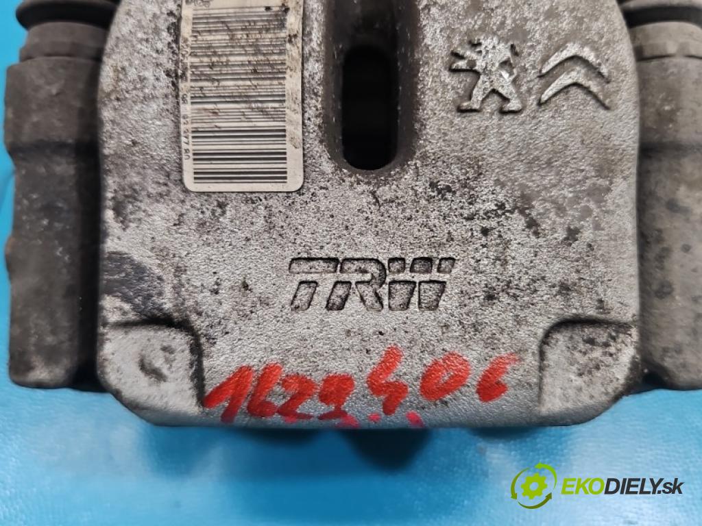 Toyota Proace City 1.2 110 HP manual 81 kW 1199 cm3 5- brzdič zadné pravý 9819337780 (Kľučka dverí ostatné)