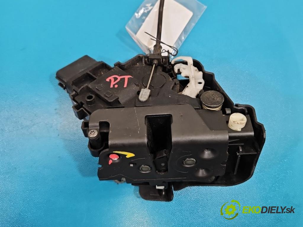Volvo V70 III 2007-2016 2.4 D5 185 hp automatic 136 kW 2400 cm3 5- zámek zadní pravý 31253917