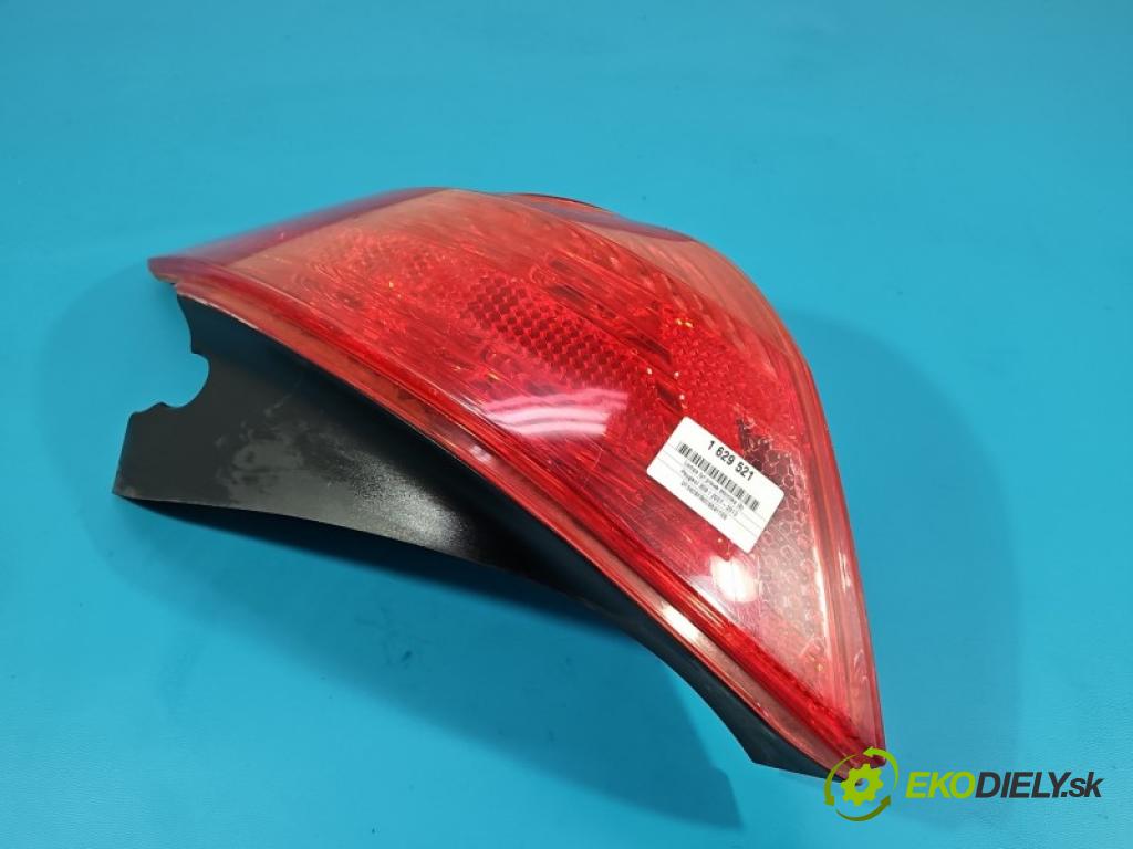 Peugeot 308 I 2007-2013 1.4 16V 98 hp manual 72 kW 1397 cm3 5- světlo zadní pravé blatník: 9680425680