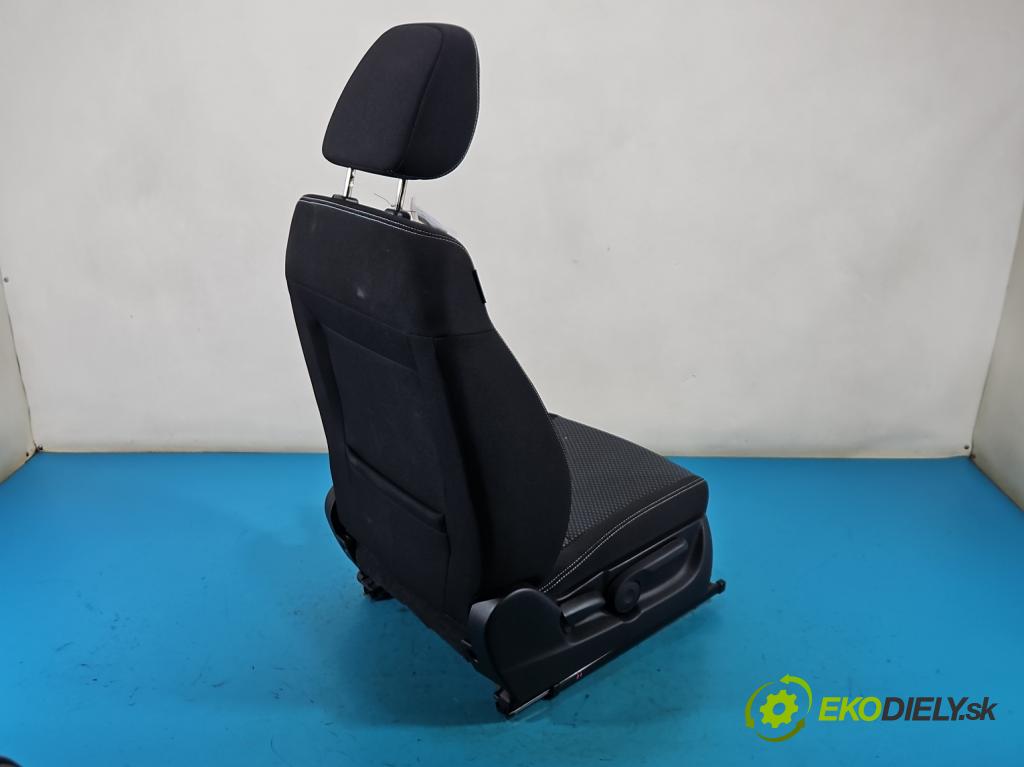 Suzuki Vitara II 2015- 1.6 16V 120 HP manual 88 kW 1586 cm3 5- Sedačka pravý  (Sedadlo)