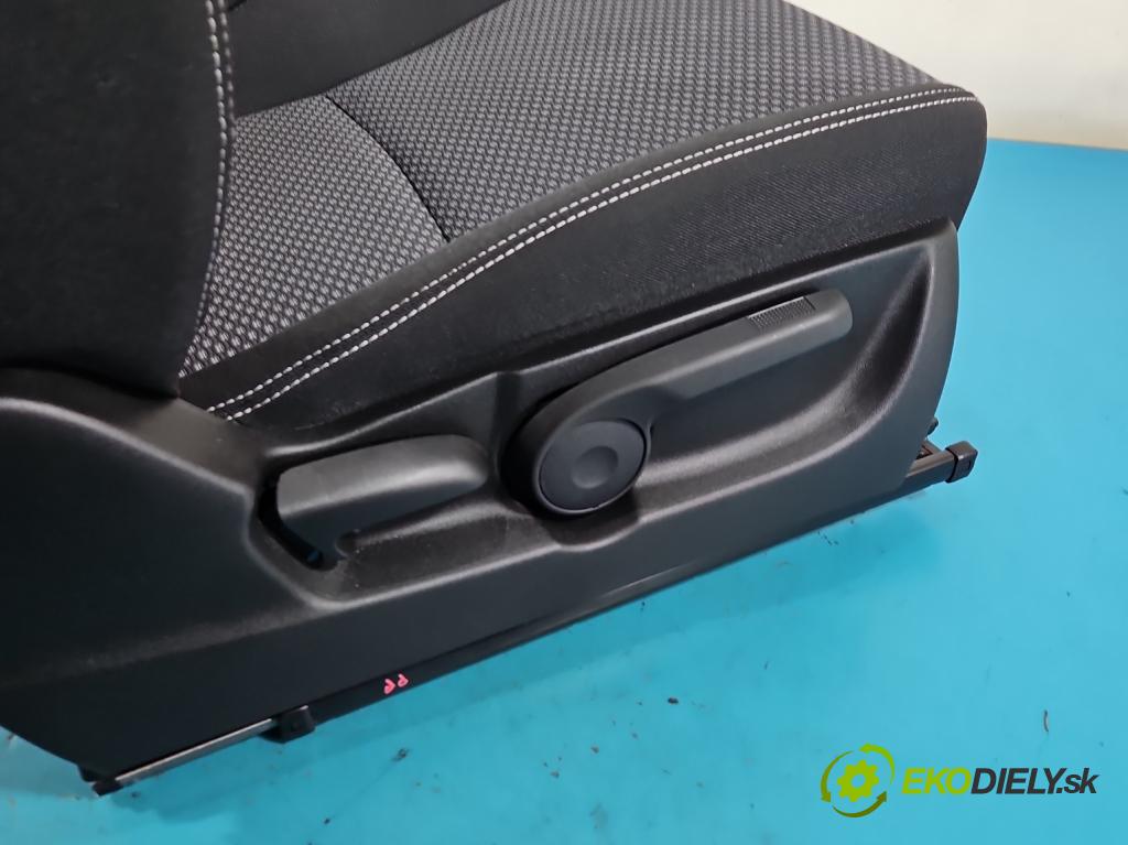 Suzuki Vitara II 2015- 1.6 16V 120 HP manual 88 kW 1586 cm3 5- Sedačka pravý  (Sedadlo)