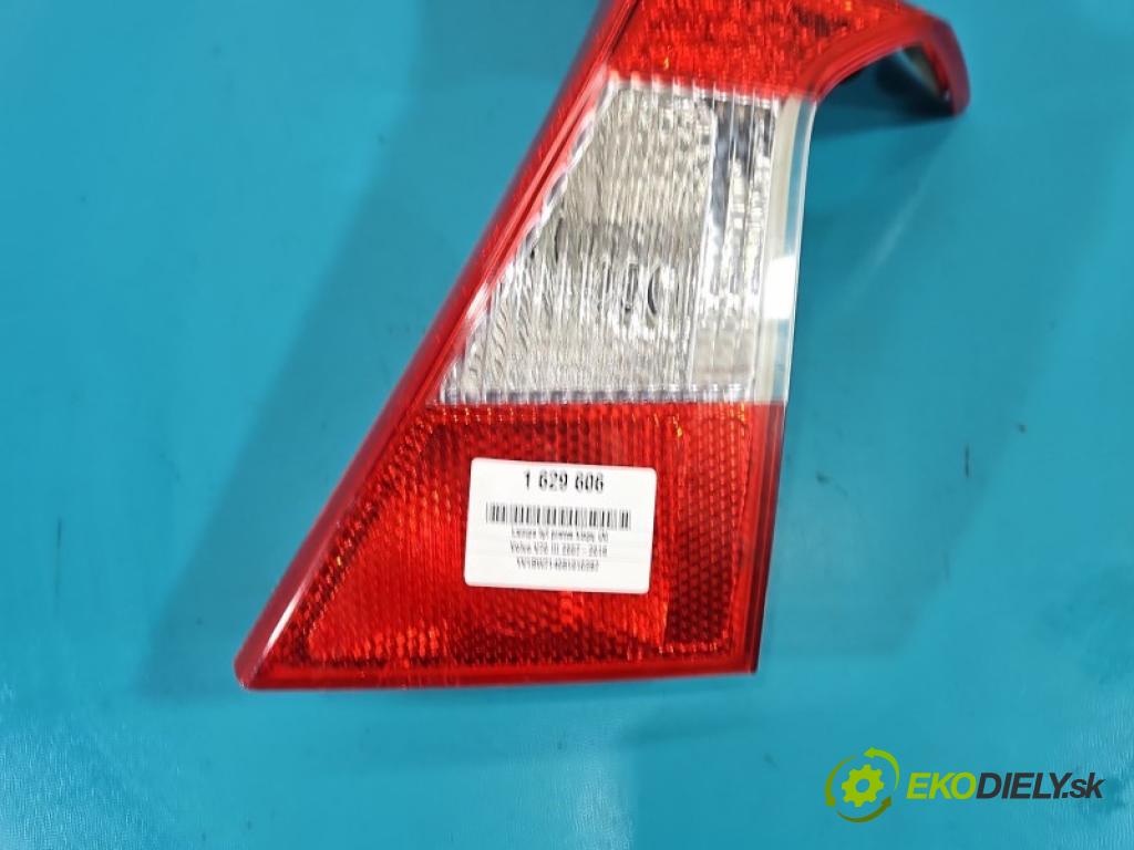 Volvo V70 III 2007-2016 2.4 D5 185 HP automatic 136 kW 2400 cm3 5- svetlo / reflektor zadné pravé kufrové dvere 30678546