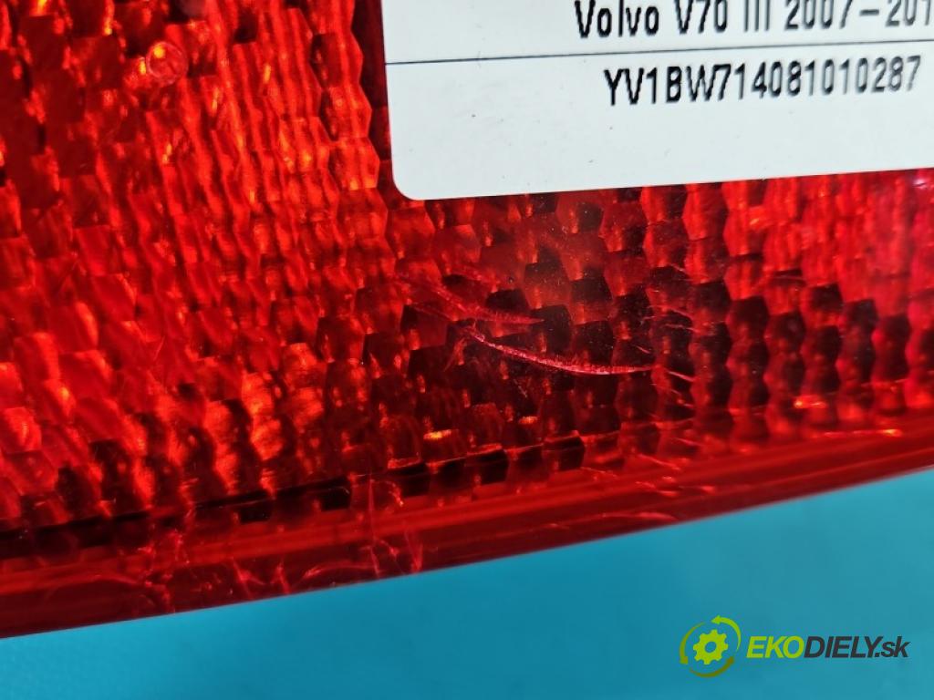 Volvo V70 III 2007-2016 2.4 D5 185 HP automatic 136 kW 2400 cm3 5- svetlo / reflektor zadné pravé kufrové dvere 30678546
