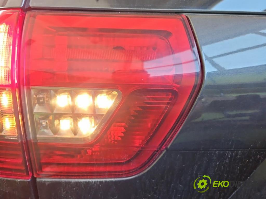 Citroen C5 II 2008-2017 1.6 hdi 111KM automatic 82 kW 1560 cm3 5- svetlo / reflektor zadné ľavé kufrové dvere 9675067980
