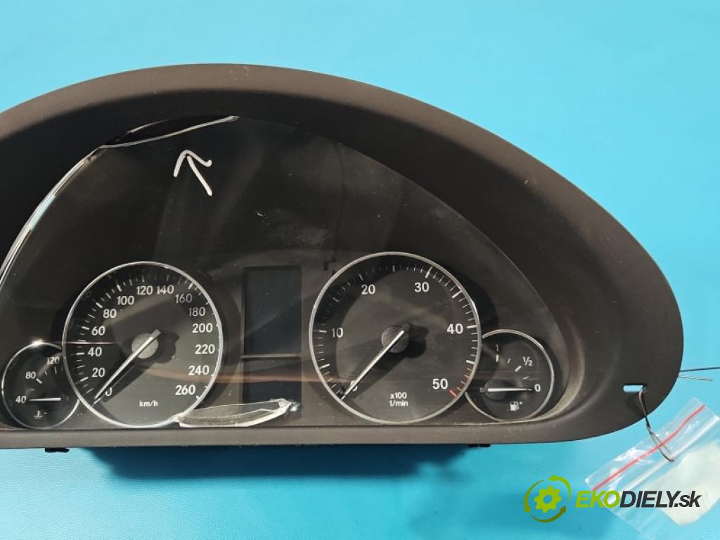 Mercedes C W203 2000-2007 2.7 cdi 170 hp automatic 125 kW 2685 cm3 5- Přístrojová deska A2035407547 (Přístrojová deska)