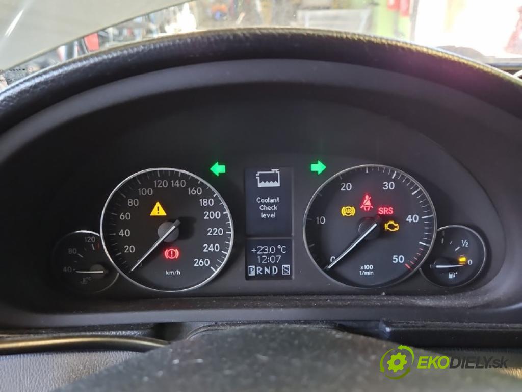 Mercedes C W203 2000-2007 2.7 cdi 170 hp automatic 125 kW 2685 cm3 5- Přístrojová deska A2035407547 (Přístrojová deska)