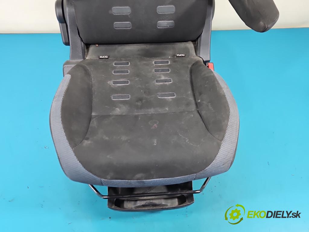 Citroen Berlingo II 2008-2018 1.6 hdi 109 HP manual 80 kW 1560 cm3 5- Sedačka pravý  (Sedadlo)