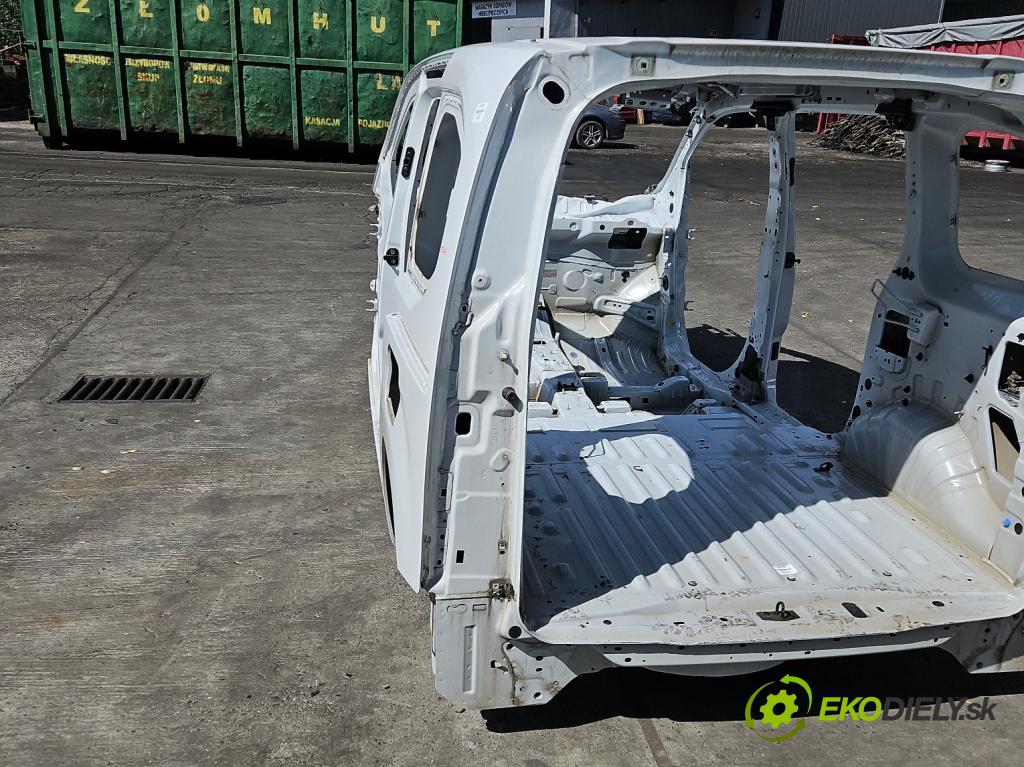 Toyota Proace City 1.2 12V 110 hp manual 81 kW 1199 cm3 5- blatnik zadní levý