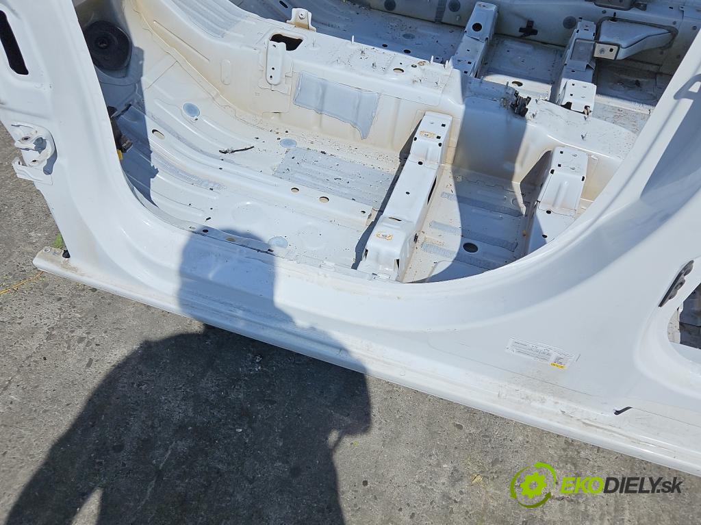 Toyota Proace City 1.2 12V 110 hp manual 81 kW 1199 cm3 5- práh levý  (Karoserie ostatní)