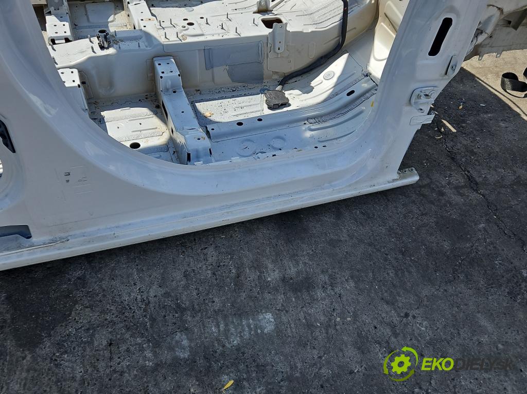 Toyota Proace City 1.2 12V 110 hp manual 81 kW 1199 cm3 5- práh pravý  (Karoserie ostatní)