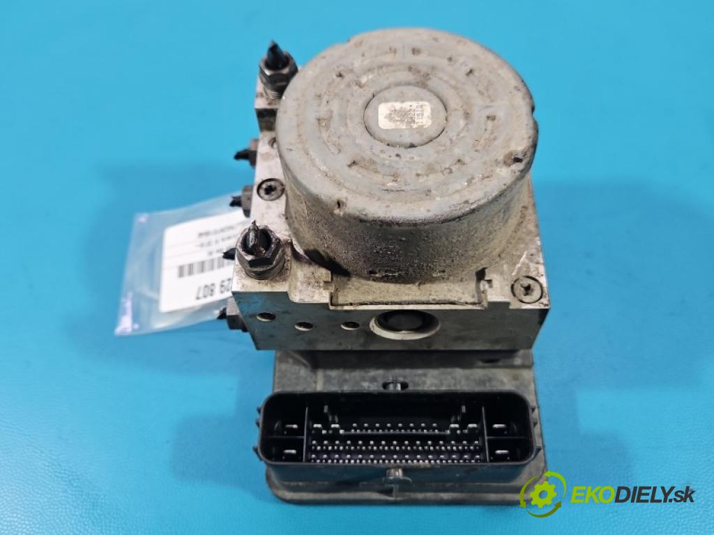 Skoda Octavia IV 2019- 2.0 tdi 150 HP manual 110 kW 1968 cm3 5- čerpadlo abs 5WA614517BL (Pumpa ABS)