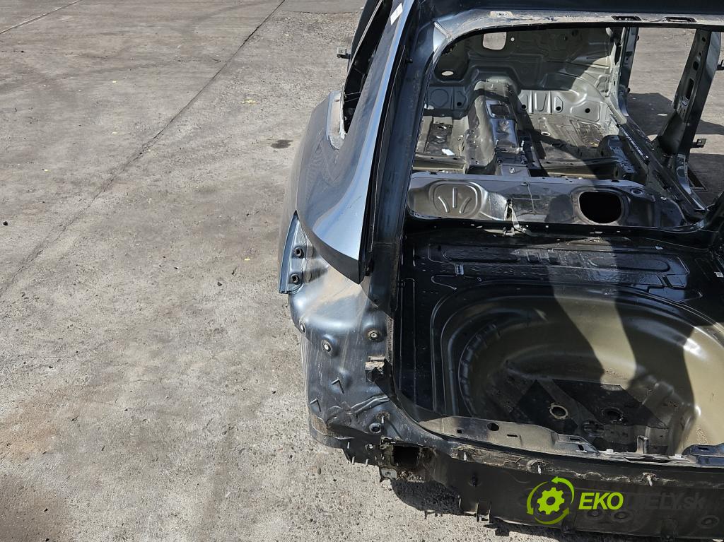 Skoda Octavia IV 2019- 2.0 tdi 150 hp manual 110 kW 1968 cm3 5- blatnik zadní levý