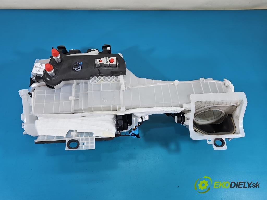 Toyota Proace City 1.2 12V 110 hp manual 81 kW 1199 cm3 5- radiátor A21201700 (Radiátor topení)