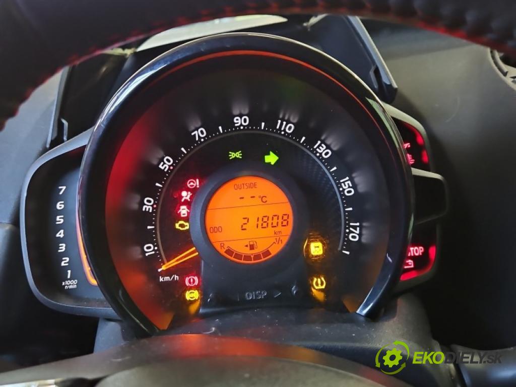 Toyota Aygo II 2014-2022 1.0 vvti 72 hp manual 53 kW 998 cm3 5- Přístrojová deska 69065-540U (Přístrojová deska)