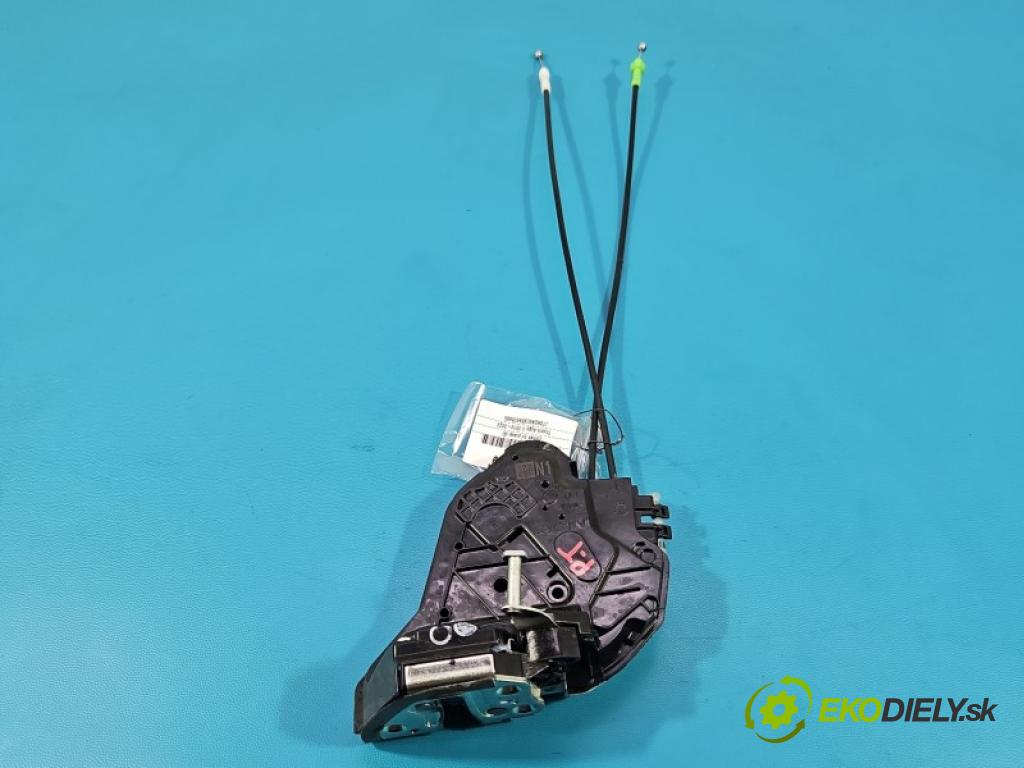 Toyota Aygo II 2014-2022 1.0 vvti 72 hp manual 53 kW 998 cm3 5- zámek zadní pravý