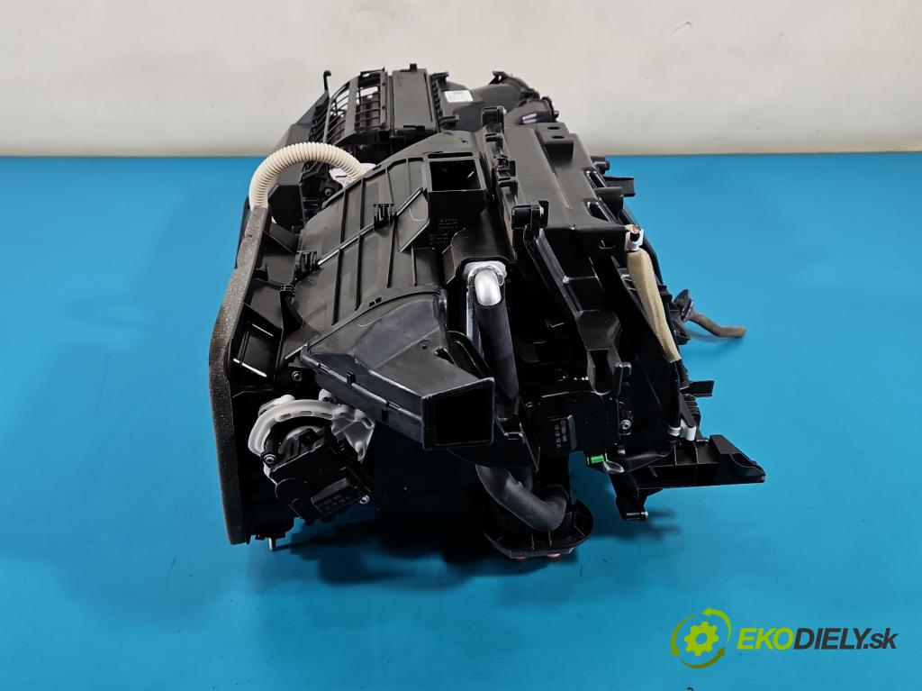 Suzuki Vitara II 2015- 1.6 16V 120 hp manual 88 kW 1586 cm3 5- radiátor 74100-54PJ0 (Radiátor topení)
