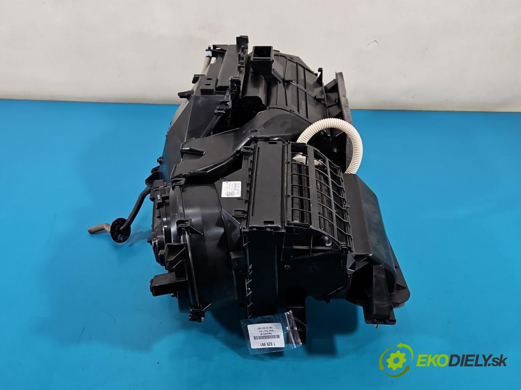Suzuki Vitara II 2015- 1.6 16V 120 hp manual 88 kW 1586 cm3 5- radiátor 74100-54PJ0 (Radiátor topení)