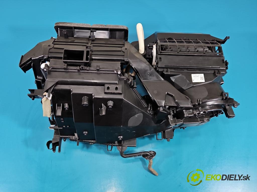 Suzuki Vitara II 2015- 1.6 16V 120 hp manual 88 kW 1586 cm3 5- radiátor 74100-54PJ0 (Radiátor topení)
