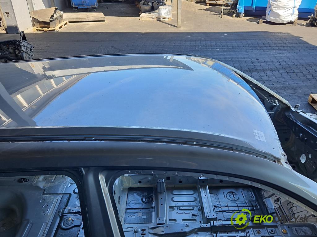Suzuki Vitara II 2015- 1.6 16V 120 hp manual 88 kW 1586 cm3 5- Strecha:
