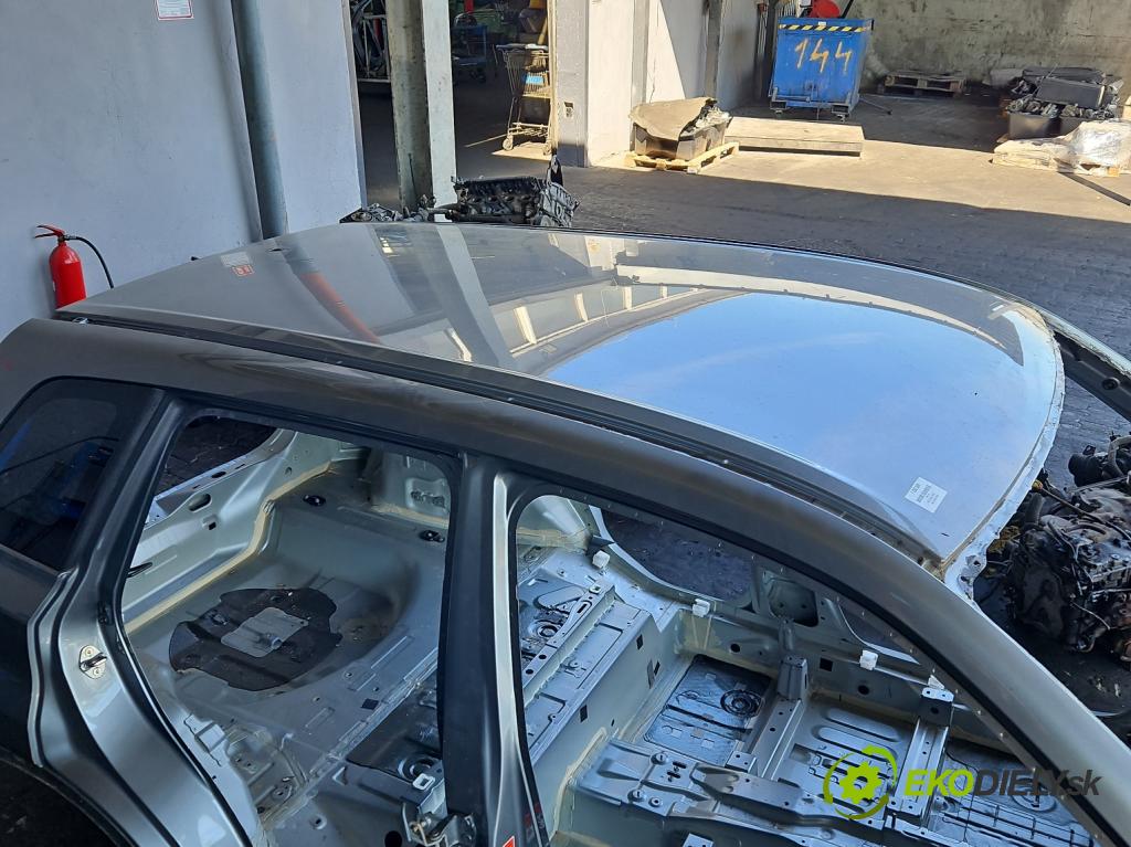 Suzuki Vitara II 2015- 1.6 16V 120 hp manual 88 kW 1586 cm3 5- Strecha: 