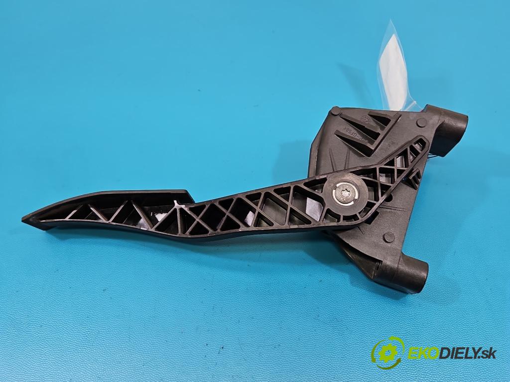 Opel Astra III 2004-2014 1.4 16V 90 hp manual 66 kW 1364 cm3 5- pedal plyn: potenciometr: 9157998
