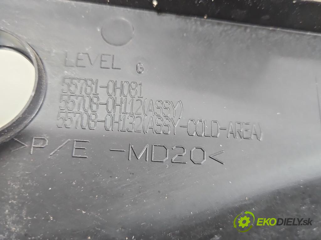 Toyota Aygo II 2014-2022 1.0 vvti 72 hp manual 53 kW 998 cm3 5- torpédo 55784-0H030 (Plast pod čelním sklem)