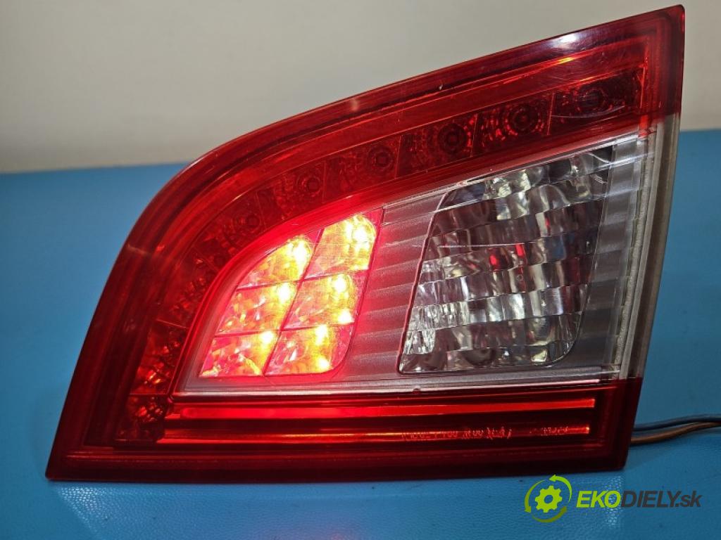 Peugeot 508 I 2010-2018 2.0 hdi 181KM automatic 133 kW 1997 cm3 5- svetlo / reflektor zadné pravé kufrové dvere 9686780680